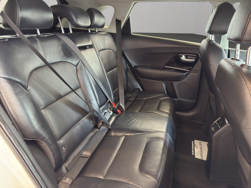 KIA Niro  5 pts. EX, HEV, TA, a/ac. Aut., piel, QC, f. led, RA-18 (línea anterior) 2019